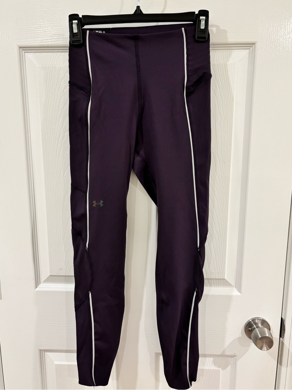 NWT Under Armour Compression Leggings S